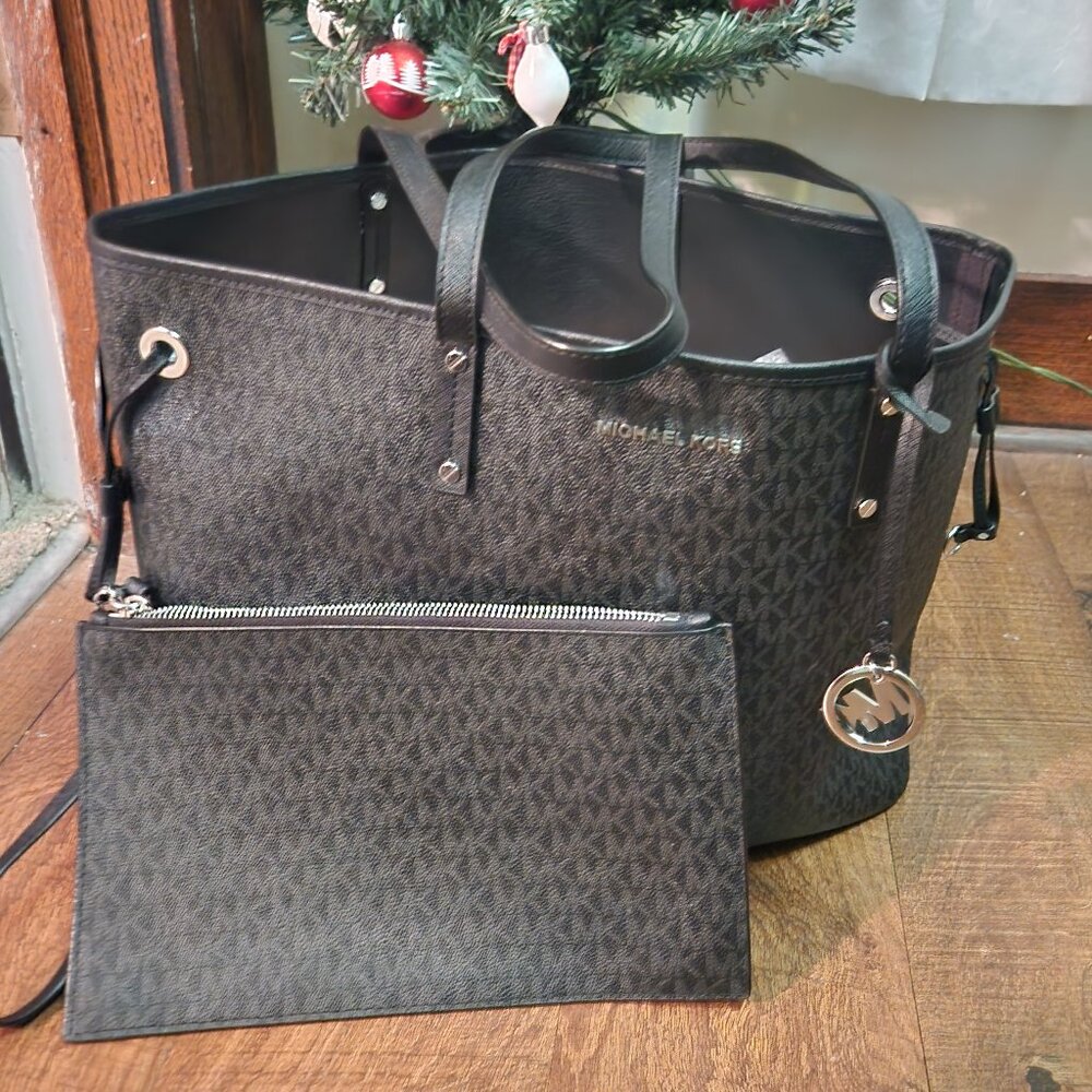 Michael kors Black & Gray Signature Print  Tote with Wrist-let/Pouch